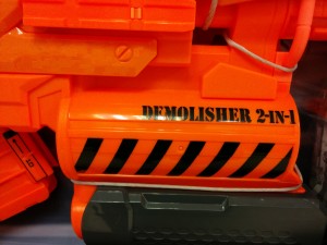 Der Aufdruck auf der NERF Elite Demolisher